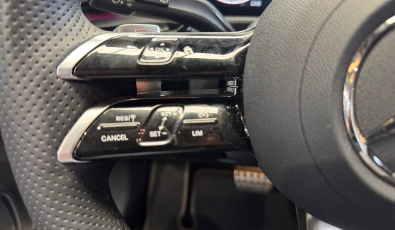 
								Mercedes-Benz A180d AMG full									