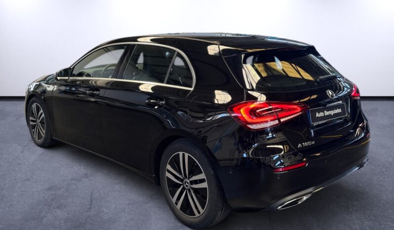 
								Mercedes-Benz A 180d Progressive full									