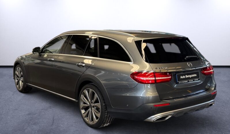 
								Mercedes-Benz E 220d 4MATIC All-Terrain Station full									