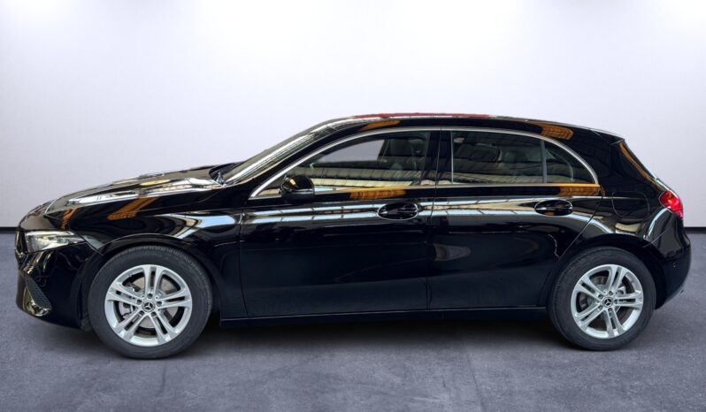
								Mercedes-Benz A 200 Progressive full									