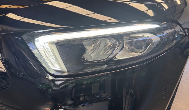 
								Mercedes-Benz A 180d Progressive full									