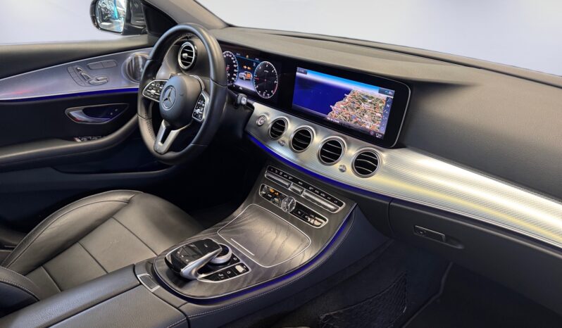 
								Mercedes-Benz E 220d 4MATIC All-Terrain Station full									