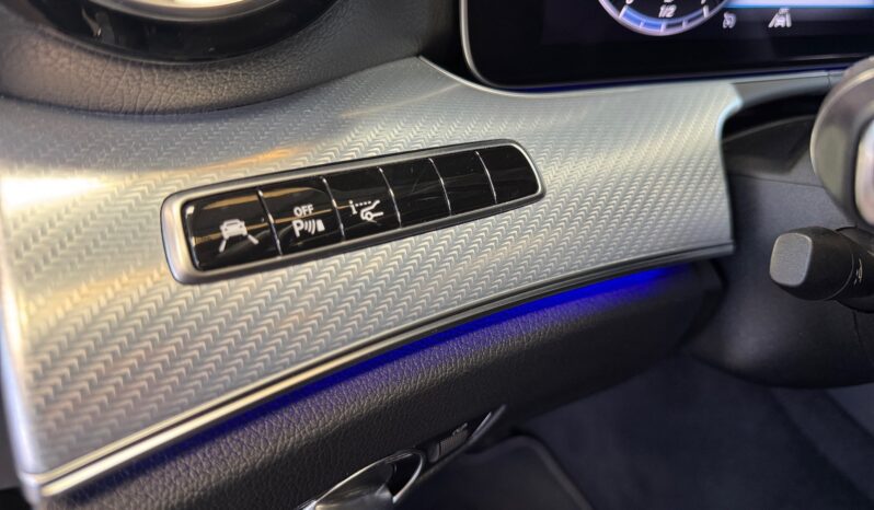 
								Mercedes-Benz E 220d 4MATIC All-Terrain Station full									