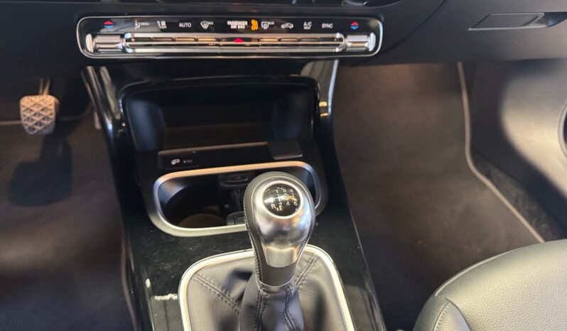 
								Mercedes-Benz A 180d Progressive full									