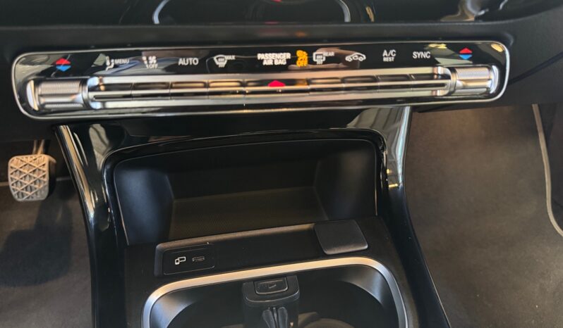 
								Mercedes-Benz A 180d Progressive full									