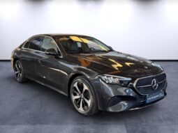 
										Mercedes-Benz E 300 de full									