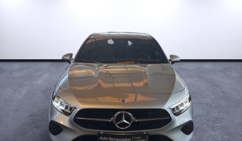 
								Mercedes-Benz A 200 Progressive full									