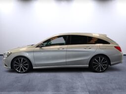 
										Mercedes-Benz CLA Shotting Brake 200d Urban full									