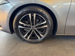 
										Mercedes-Benz A 180d Progressive full									