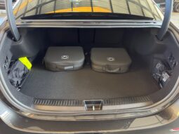 
										Mercedes-Benz E 300 de full									