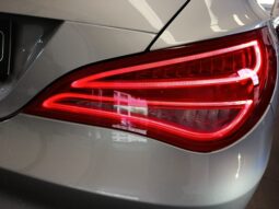 
										Mercedes-Benz CLA Shotting Brake 200d Urban full									