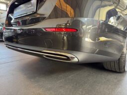 
										Mercedes-Benz E 300 de full									