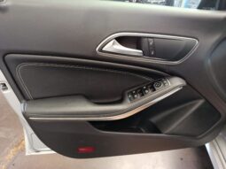 
										Mercedes-Benz CLA Shotting Brake 200d Urban full									