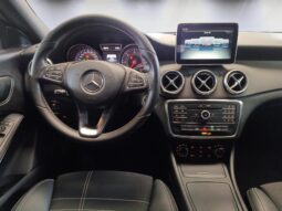 
										Mercedes-Benz CLA Shotting Brake 200d Urban full									