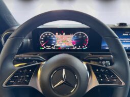 
										Mercedes-Benz A 180d Progressive full									