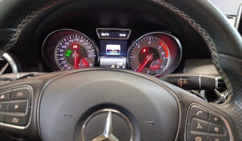 
								Mercedes-Benz CLA Shotting Brake 200d Urban full									