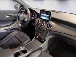 
										Mercedes-Benz CLA Shotting Brake 200d Urban full									