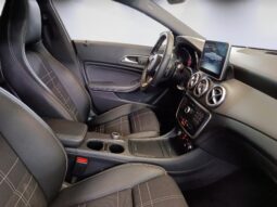 
										Mercedes-Benz CLA Shotting Brake 200d Urban full									
