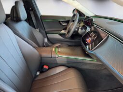 
										Mercedes-Benz E 300 de full									