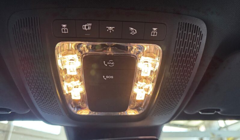 
								Mercedes-Benz A 180d Progressive full									