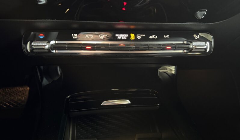 
								Mercedes-Benz A 180d Progressive full									