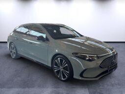 
										Mercedes-Benz CLA SB 200 full									