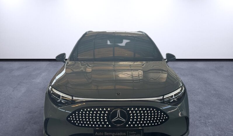 
								Mercedes-Benz CLA SB 200 full									