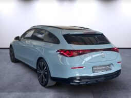 
										Mercedes-Benz CLA SB 200 full									