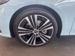 
										Mercedes-Benz CLA SB 200 full									