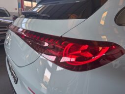 
										Mercedes-Benz CLA SB 200 full									