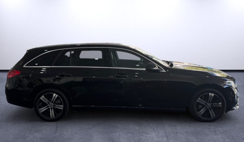 
								Mercedes-Benz C Station 300de Avantgard full									