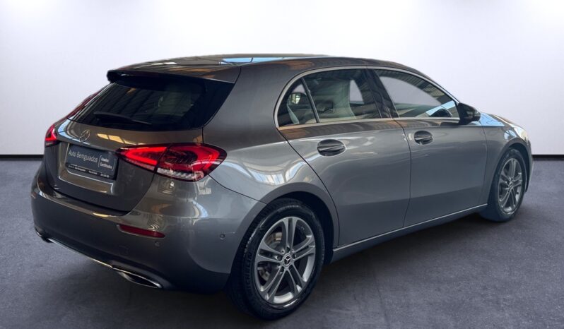 
								Mercedes-Benz Classe A 180 Progressive full									