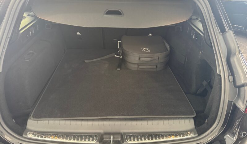 
								Mercedes-Benz C Station 300de Avantgard full									