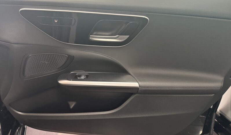 
								Mercedes-Benz C Station 300de Avantgard full									