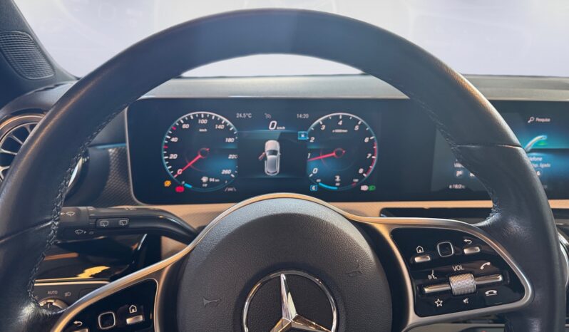 
								Mercedes-Benz Classe A 180 Progressive full									