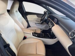 
										Mercedes-Benz Classe A 180 Progressive full									