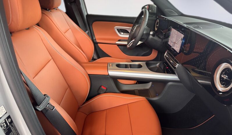 
								Mercedes-Benz GLB 200 Progressive Advanced 7 Lugares full									