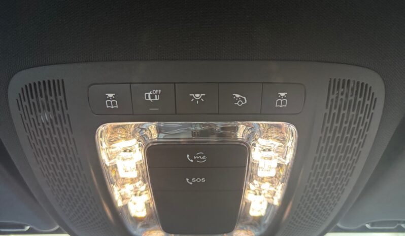 
								Mercedes-Benz Classe A 180 Progressive full									