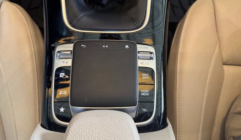 
								Mercedes-Benz Classe A 180 Progressive full									